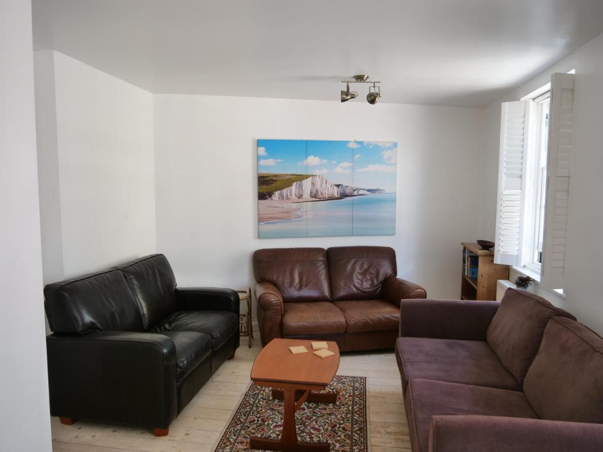 Luxury 3 Bathroom Cinema And Sauna Seaford Bagian luar foto